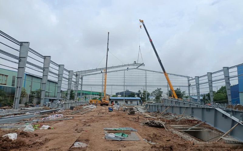 Thi công nhà thép Lê Gia Thịnh